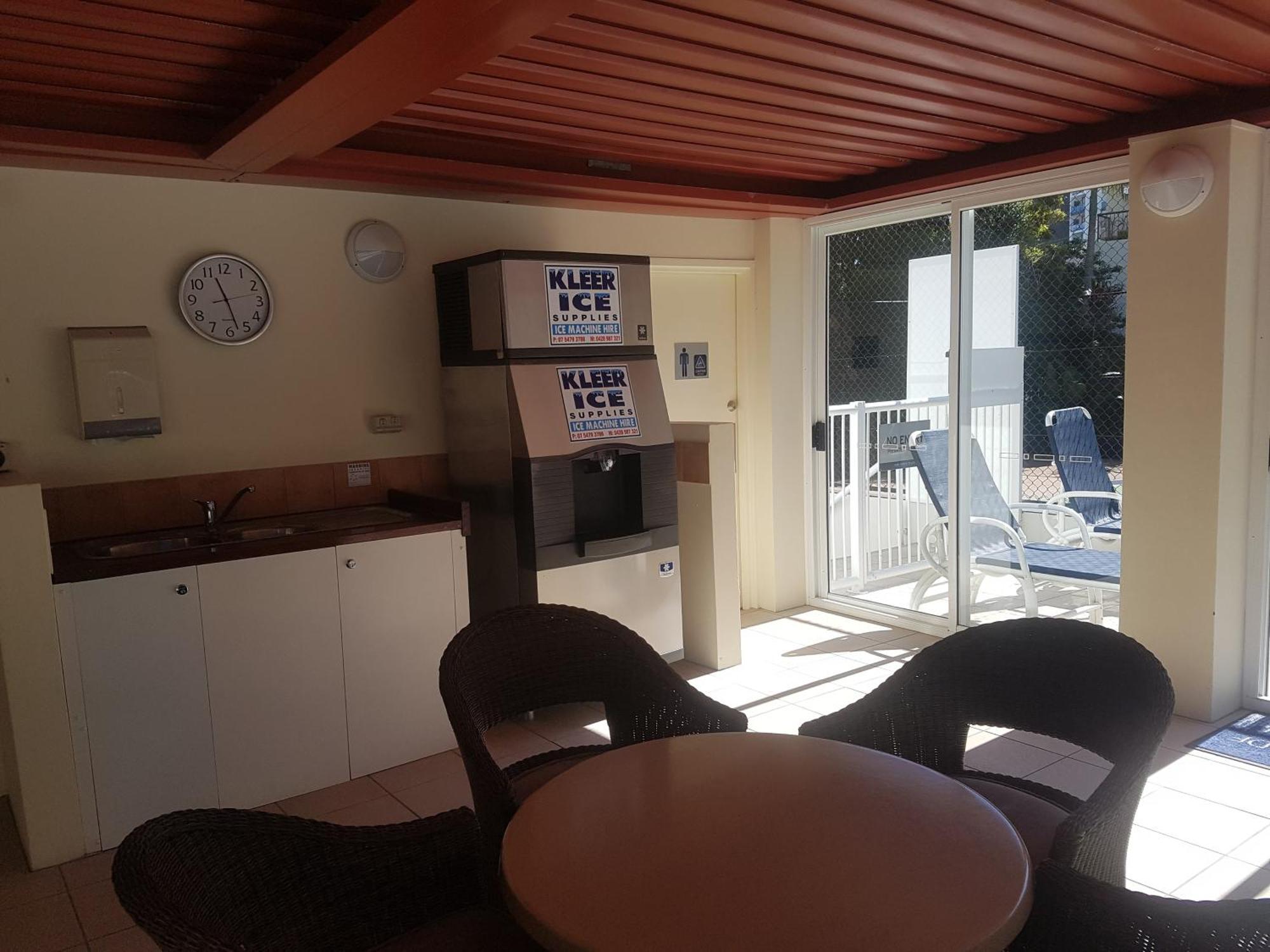 Surfers/Broadbeach Pool View. Free Parking & Wifi Gold Coast Ngoại thất bức ảnh